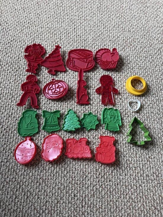 Other - Vintage Christmas cookie cutters with red and green holiday shapes